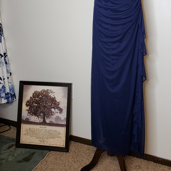 NEW Betsy & Adam Off Shoulder Dress Beaded Gown Ruching Celeb Style Event Prom - Picture 9 of 16